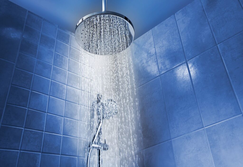 Harvard afirma que ducharse a diario no es bueno