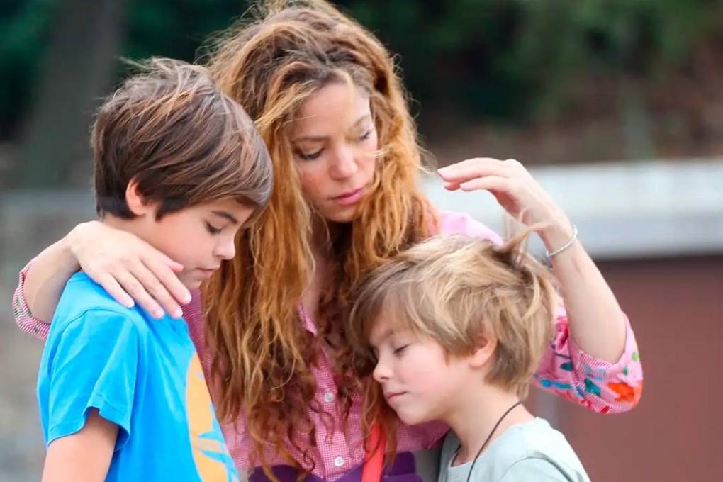 Shakira pasa la página de Piqué y dedica Acróstico a sus hijos